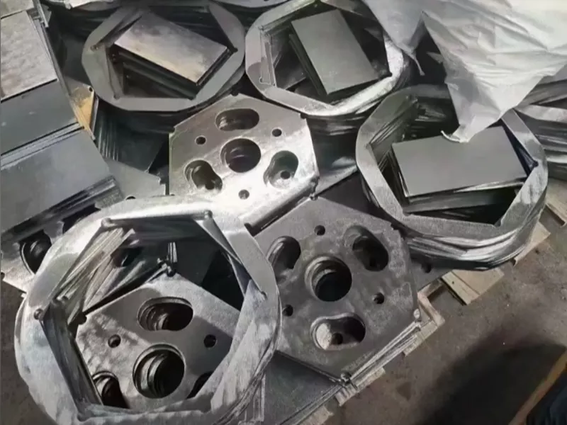 Laserschneiden von Blechteilen aus legiertem Stahl