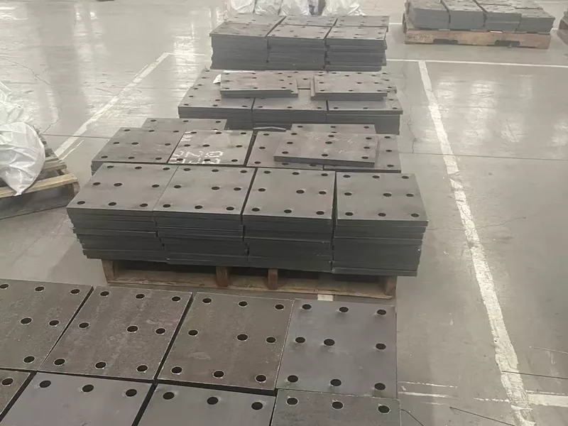 Dienstleistungen zum Laserschneiden und Gravieren von Metall